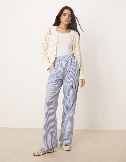 ASOS DESIGN knit crochet look cardigan with scalloped edge in ecru, 4 of 4