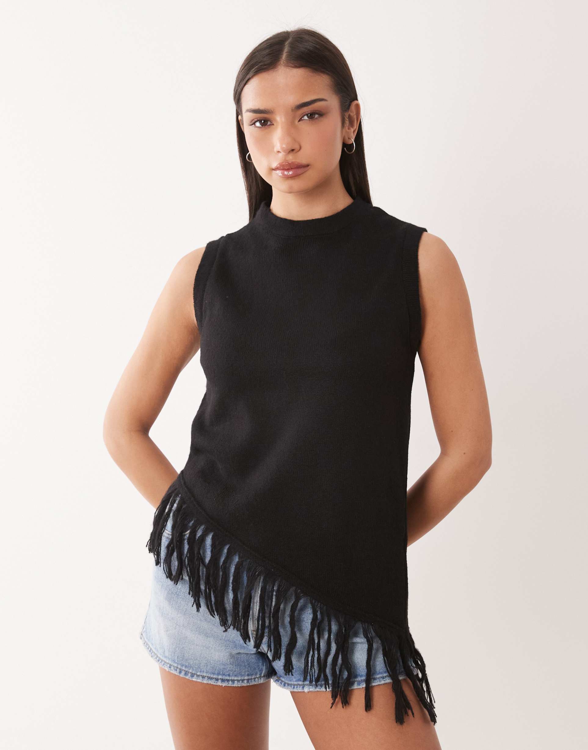 asos design knit longline fringe tank in black