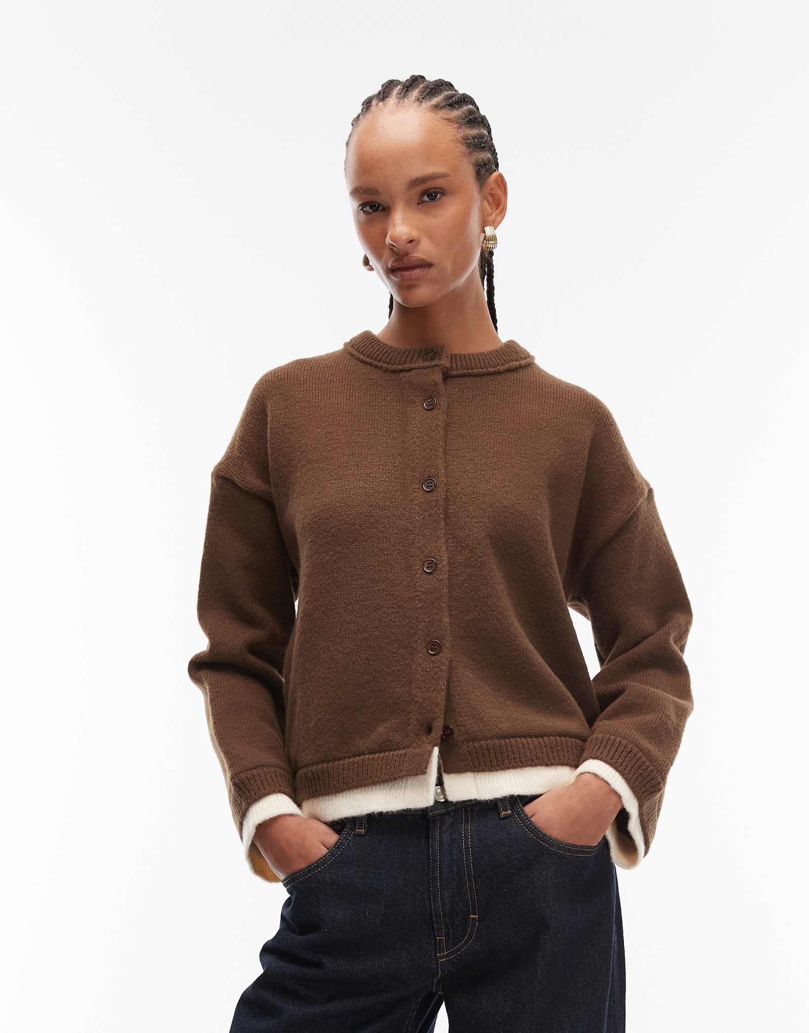 Двухслойный вязаный кардиган оверсайз от ASOS DESIGN коричневого цвета