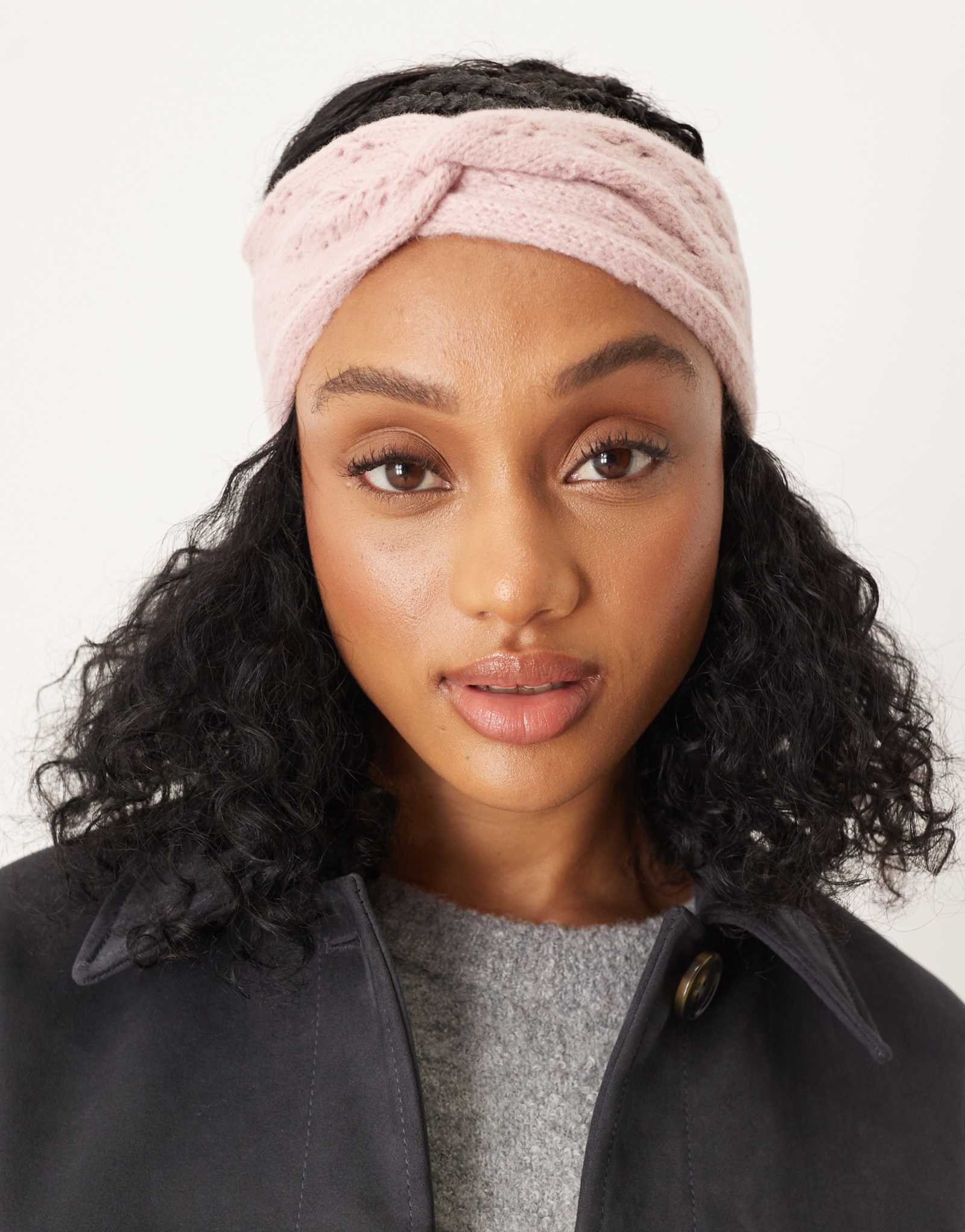 Розовая повязка на голову с узором ASOS DESIGN, вяжущаяся точечными петлями