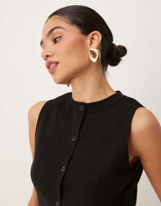 ASOS DESIGN knitted crew neck waistcoat with front split in black