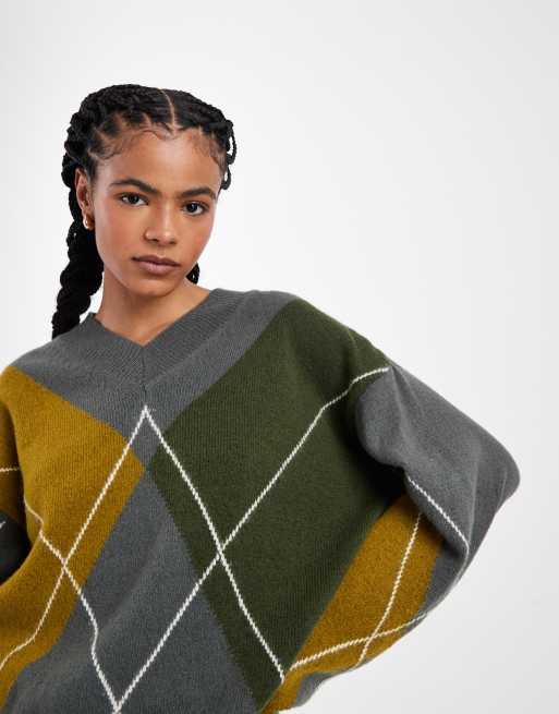 ASOS DESIGN knitted argyle v neck jumper in green, 4 of 4