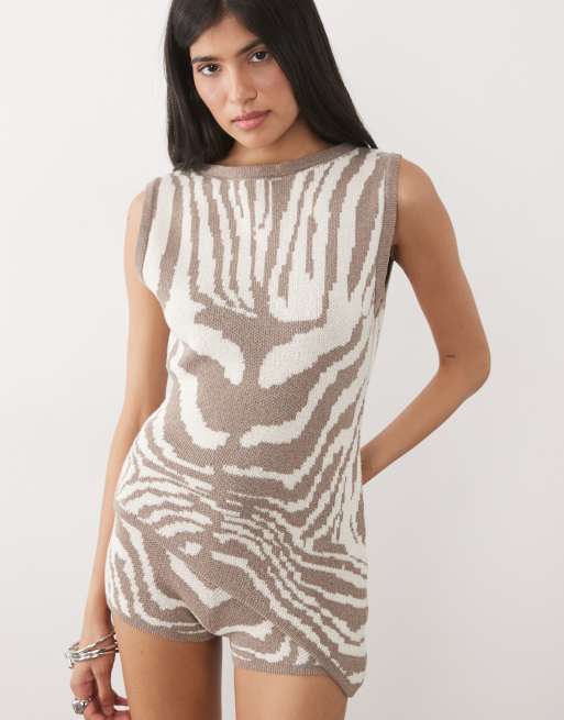 ASOS DESIGN knitted asymmetric top in brown zebra (part of a set), 3 of 4