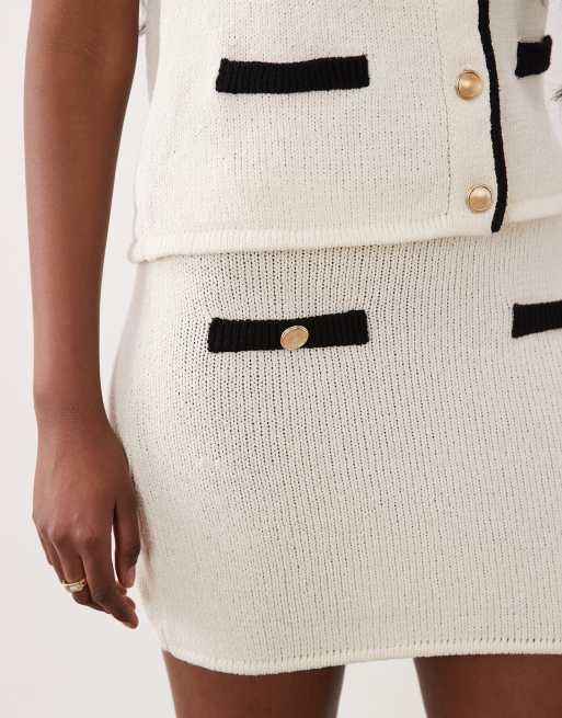 ASOS DESIGN knitted boucle mini skirt in mono (Part of a set), 5 of 5