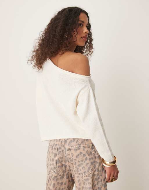 ASOS DESIGN knitted boucle one shoulder jumper in ecru, 4 of 4