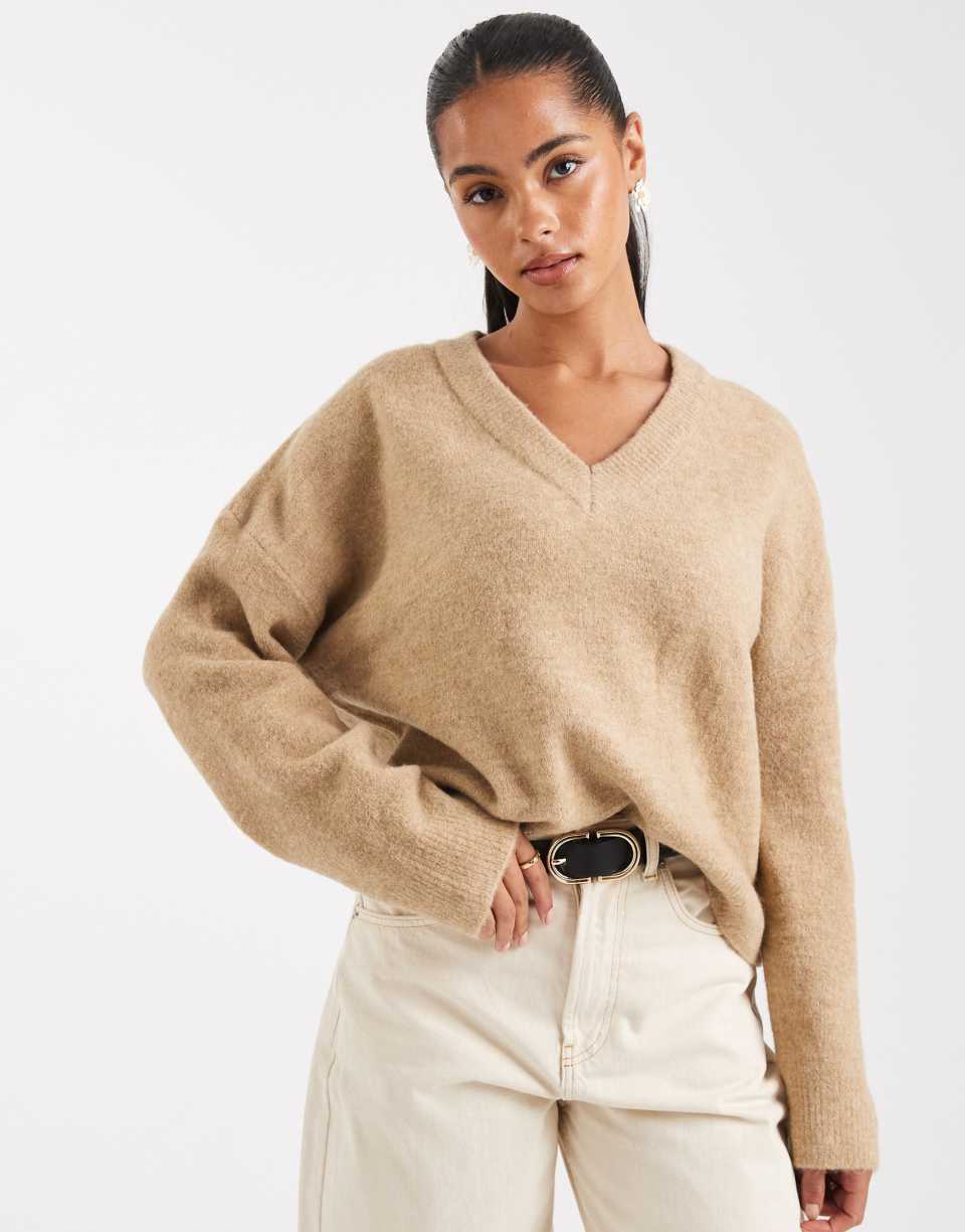 Knitted boxy V neck jumper