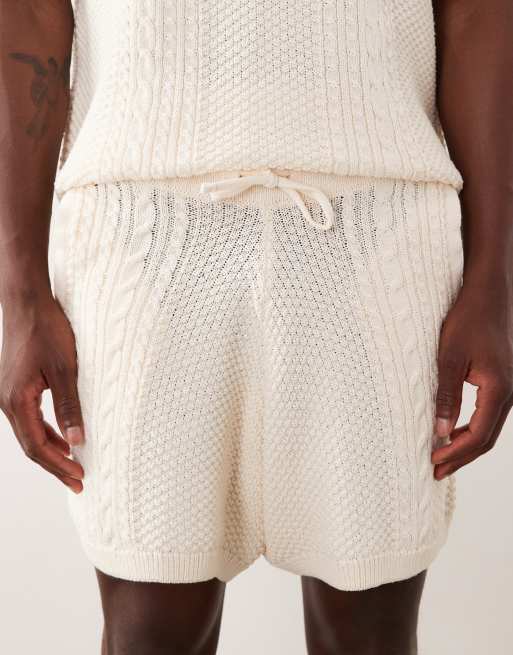 ASOS DESIGN knitted cable shorts in ecru , 4 of 5
