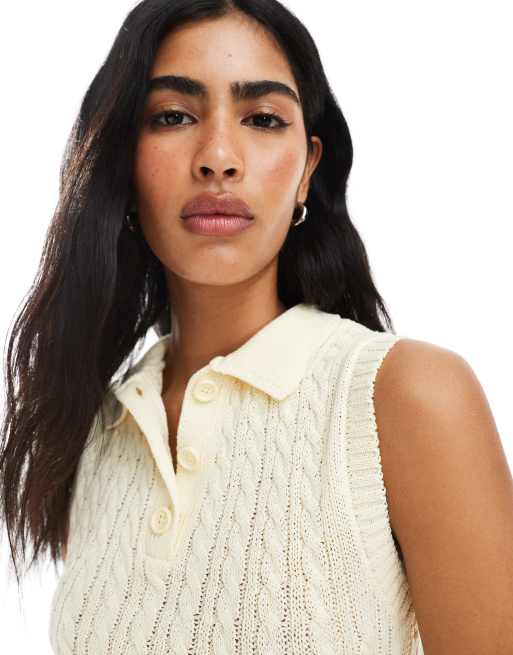 ASOS DESIGN knitted cable stitch polo top in ecru, 3 of 4