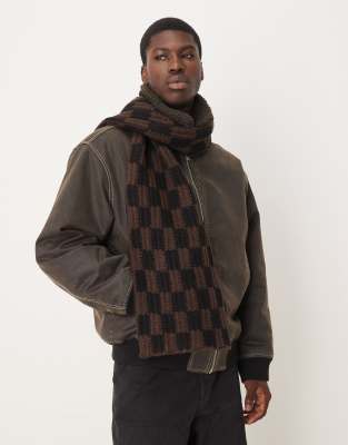ASOS DESIGN ASOS DESIGN knitted checkerboard scarf in brown