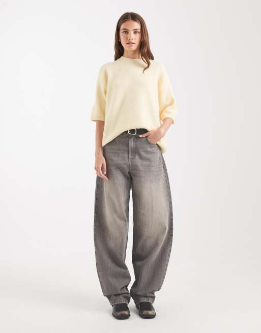 ASOS DESIGN knitted crew neck fluffy t-shirt jumper in buttermilk, 3 of 4