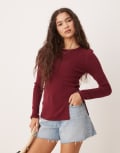 [ASOS DESIGN] ASOS DESIGN knitted crew neck longline top with side split in burgundy-Red M Burgundy