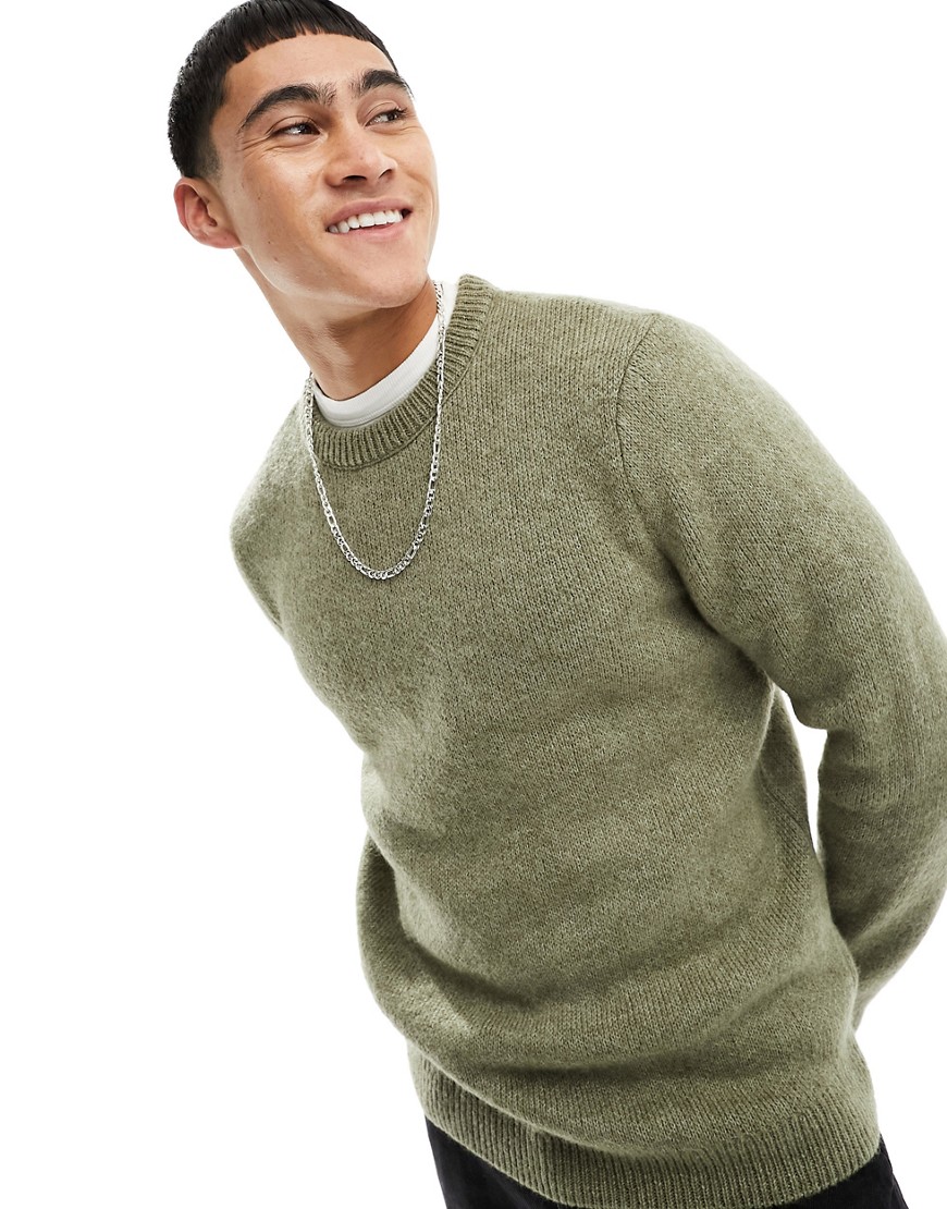 ASOS DESIGN knitted crew neck plush jumper-Green