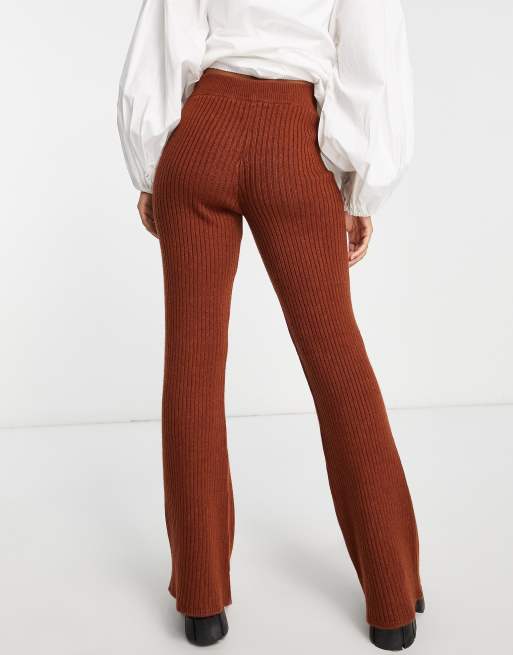 Ribbed Knit Flare Leg Pants - Brown