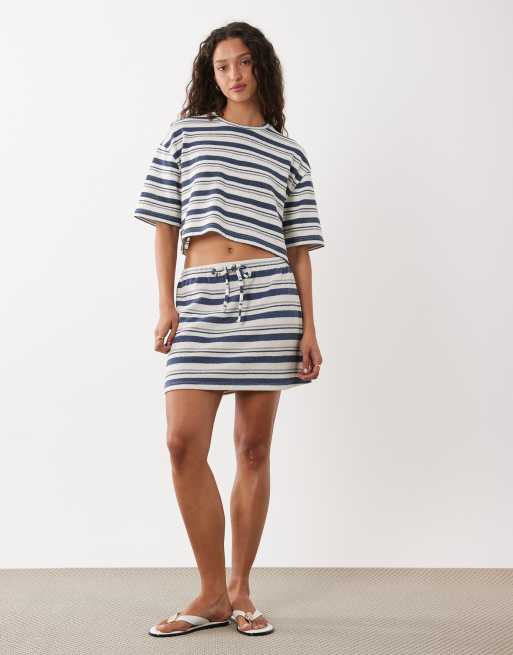 ASOS DESIGN knitted jersey extreme cropped top co-ord in blue and cream stripe , 2 of 4