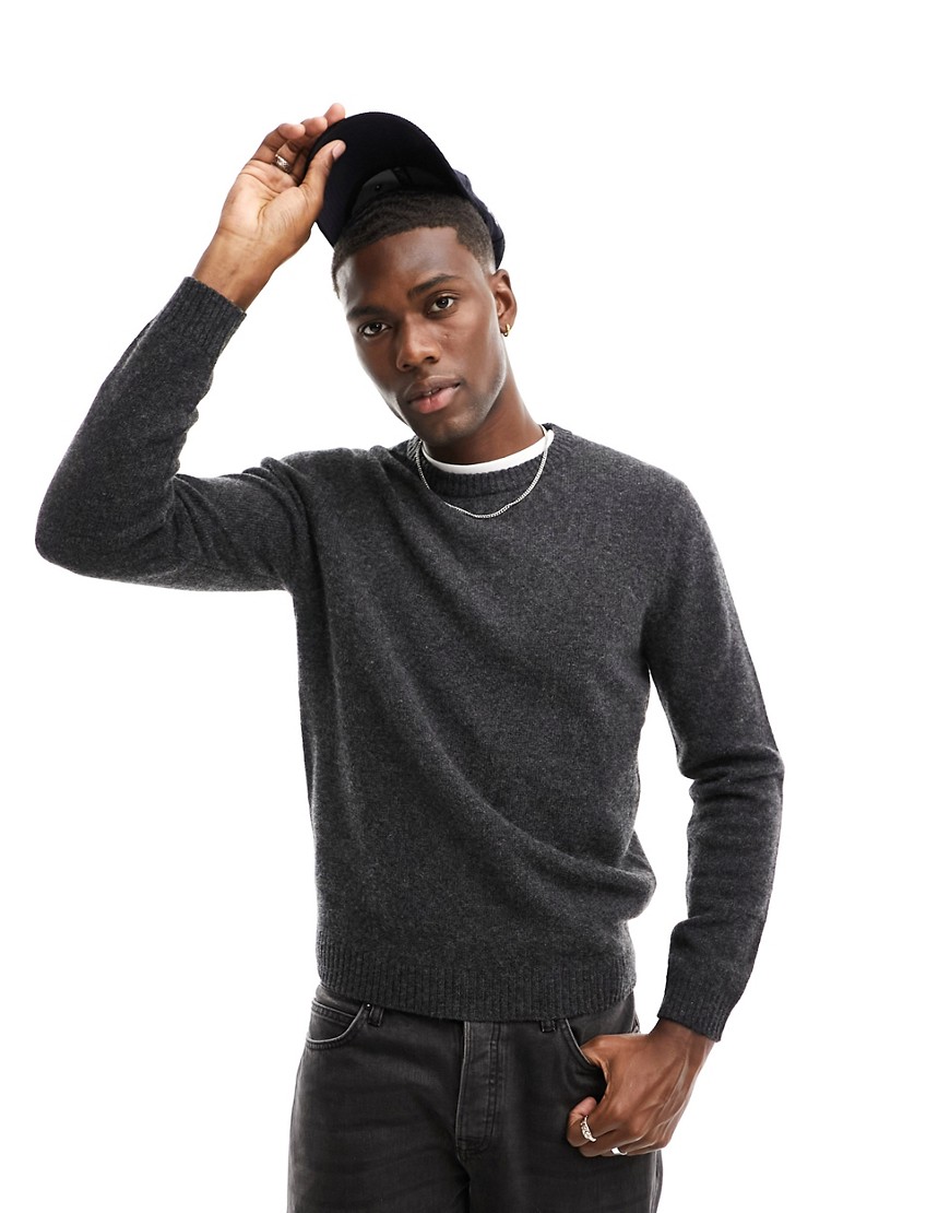 ASOS DESIGN knitted lambswool crew neck jumper in charcoal-Grey