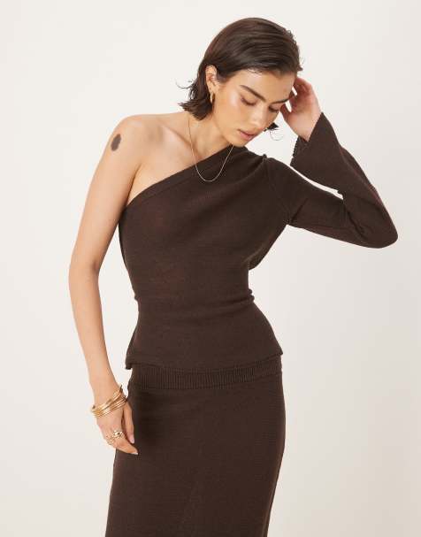 ASOS DESIGN knitted long sleeve loose knit top in chocolate - view 1