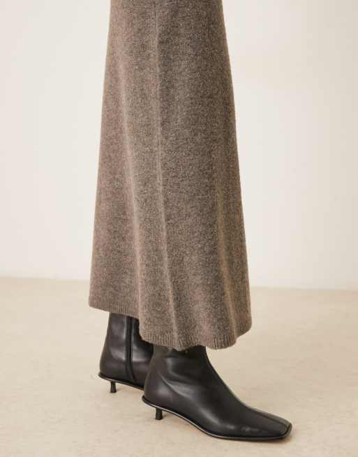 ASOS DESIGN knitted maxi skirt in mushroom (part of a set), 4 of 5