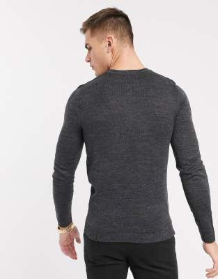 muscle fit knitted jumper