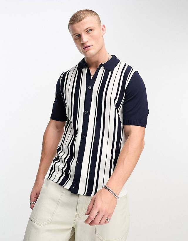 ASOS DESIGN - knitted polo shirt with stripe in navy