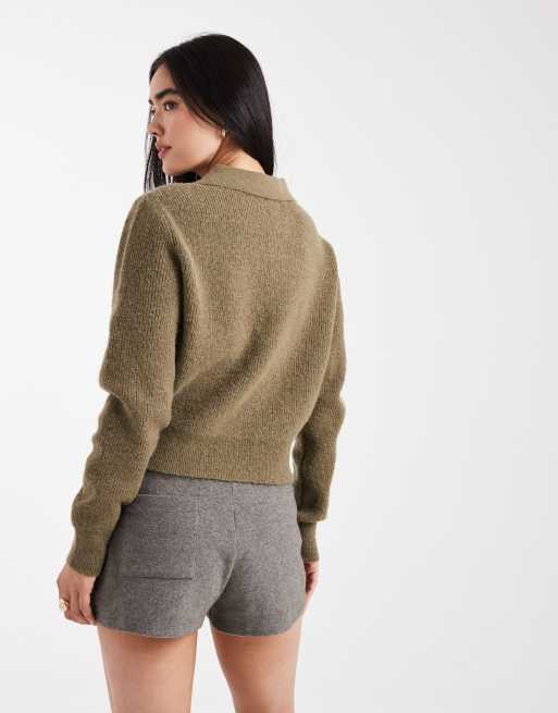 ASOS DESIGN knitted relaxed collar henley jumper in olive, 3 of 4