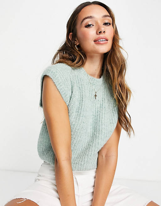 Women knitted tank in sage 