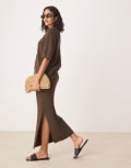 [ASOS DESIGN] ASOS DESIGN knitted textured midaxi skirt in chocolate (Part of a set)-Brown L Chocolate