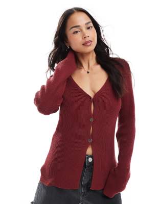 ASOS DESIGN knitted v neck structured cardigan with gold buttons in burgundy