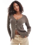 [ASOS DESIGN] ASOS DESIGN knitted v neck structured cardigan with gold buttons in dark taupe-Brown L Dark Taupe