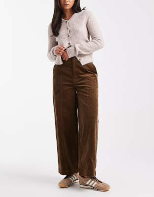 ASOS DESIGN - Knöchellange Cordhose in Keksbraun mit weitem Bein-Neutral