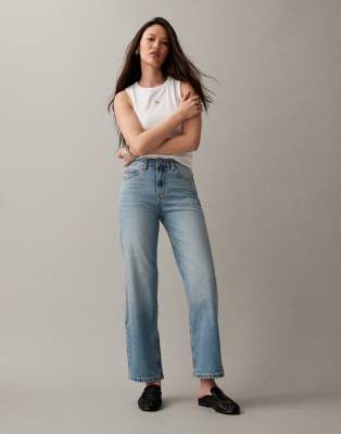 ASOS DESIGN - Knöchellange, gerade geschnittene Jeans mit Comfort-Stretch in authentischem Mittelblau