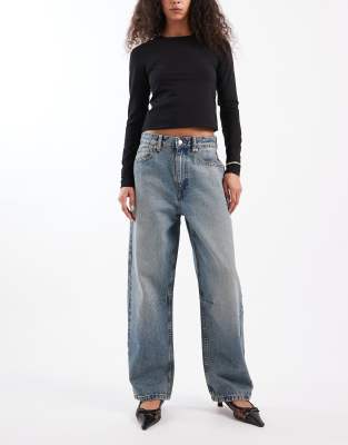 ASOS DESIGN - Knöchellange Jeans in dunkler Vintage-Waschung mit abgerundetem Beinschnitt und verstellbarer Taille-Blau