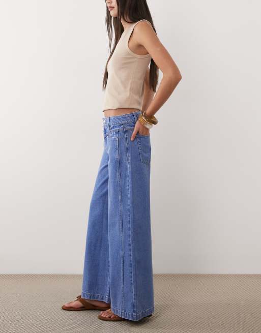 ASOS DESIGN – Knöchellange Jeans in leuchtendem Blau mit weitem Bein und Vordertaschen, 2 von 5