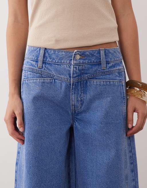 ASOS DESIGN – Knöchellange Jeans in leuchtendem Blau mit weitem Bein und Vordertaschen, 4 von 5