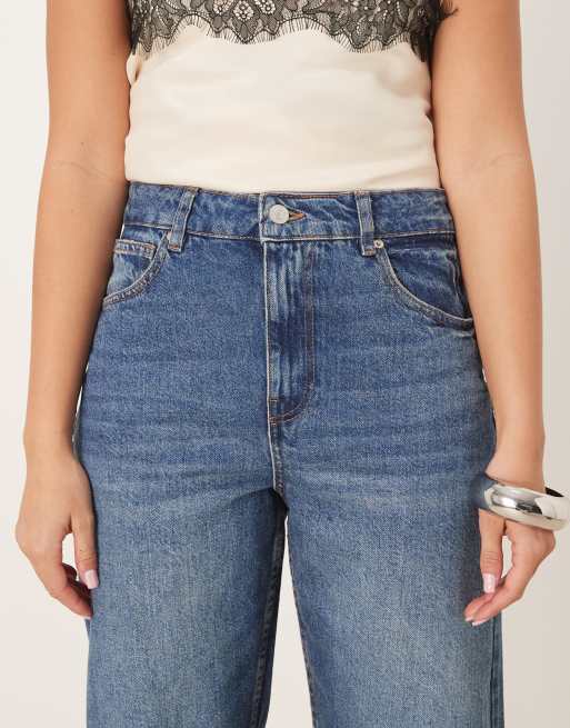 ASOS DESIGN – Knöchellange Jeans in mittlerer Waschung mit verstellbarem Bund und abgerundetem Beinschnitt, 4 von 5