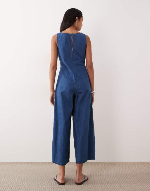 ASOS DESIGN – Knöchellanger Jeans-Jumpsuit in reinem Mittelblau, 4 von 4
