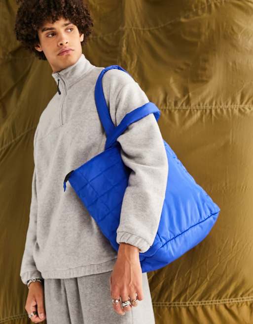 ASOS DESIGN – Koboltblå vadderad totevästa i oversize  , 4 av 4