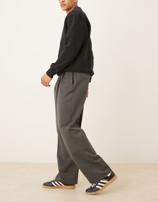 ASOS DESIGN - Koksgrå skræddersyede bukser med brede ben samt dobbelte plisseringer og baglommedetaljer, 3 af 5