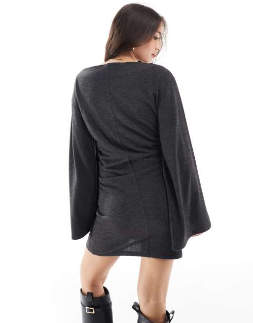 ASOS DESIGN - Koksgrå superblød minikjole med halsudskæring, 2 af 4