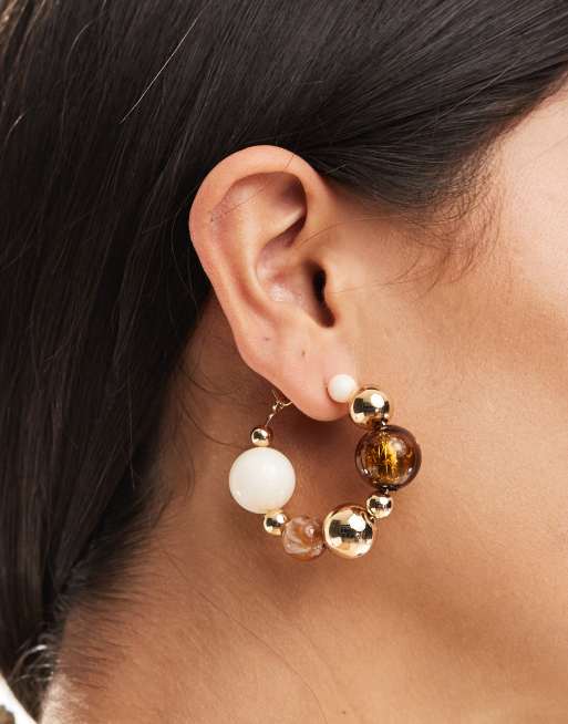 ASOS DESIGN – Kolczyki-koła w kolorze złota z różnego rodzaju koralikami