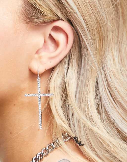 ASOS DESIGN – Kolczyki w kolorze srebrnym z wiszącymi krzyżykami z kryształkami