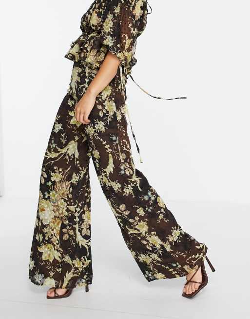 ASOS DESIGN – Kolorowe, kwieciste spodnie z szerokimi nogawkami i koronkowymi wstawkami – część zestawu