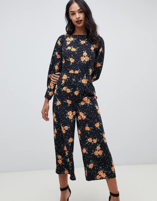 ASOS DESIGN – Kombinezon wykończony wysoko pod szyją ze wzorem w kwiaty i kropki