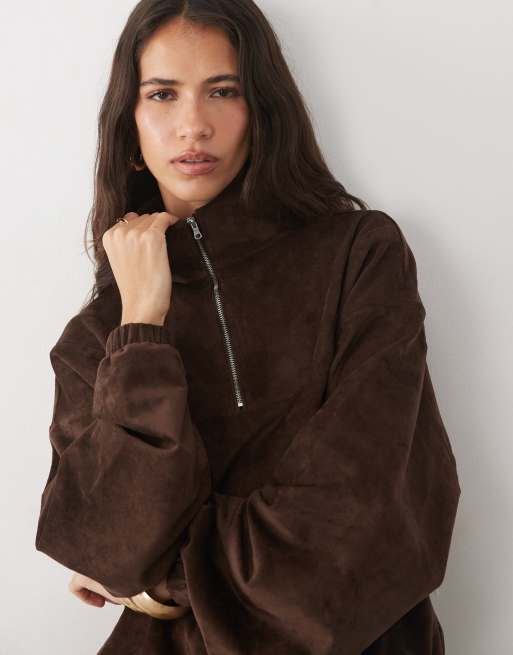 ASOS DESIGN Kombiteil-Jacke aus Velourslederimitat mit halbem Reißverschluss in Schokobraun, 2 von 4