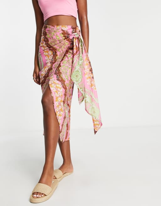 ASOS DESIGN – Kopertowa spódnica midi typu sarong z mieszanym wzorem paisley
