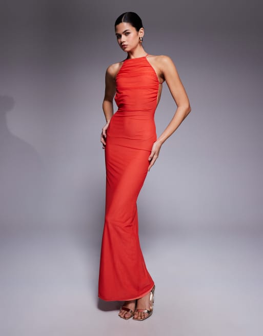 ASOS DESIGN – Koralowa siateczkowa sukienka maxi z dekoltem typu halter z paskami i zabudowanym dekoltem z ozdobną wstawką