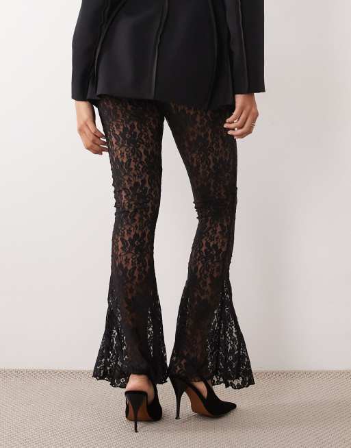 ASOS DESIGN koronkowe spodnie z rozszerzanymi nogawkami w kolorze czarnym, 3 z 5