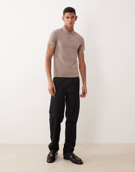 ASOS DESIGN – Körperbetontes Basic-Polohemd in Braun, 2 von 5