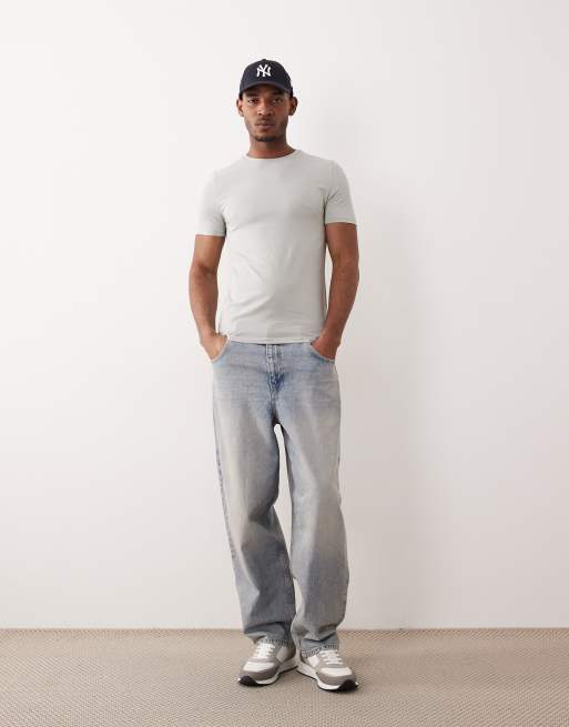ASOS DESIGN – Körperbetontes Basic-T-Shirt in Hellgrau, 2 von 5
