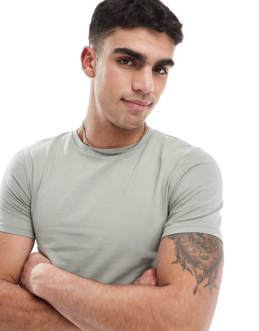 ASOS DESIGN – Körperbetontes Basic-T-Shirt in Khaki  , 3 von 4