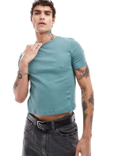 ASOS DESIGN – Körperbetontes, geripptes Basic-T-Shirt in Mittelgrün mit kurzem Schnitt